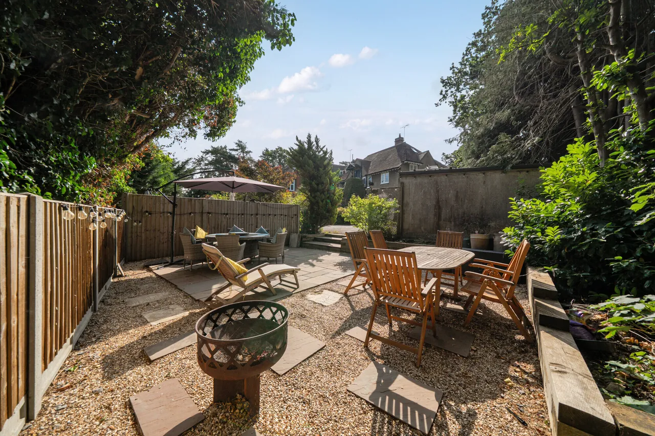 Longdown Road, Lower Bourne Farnham, ..., photo 11