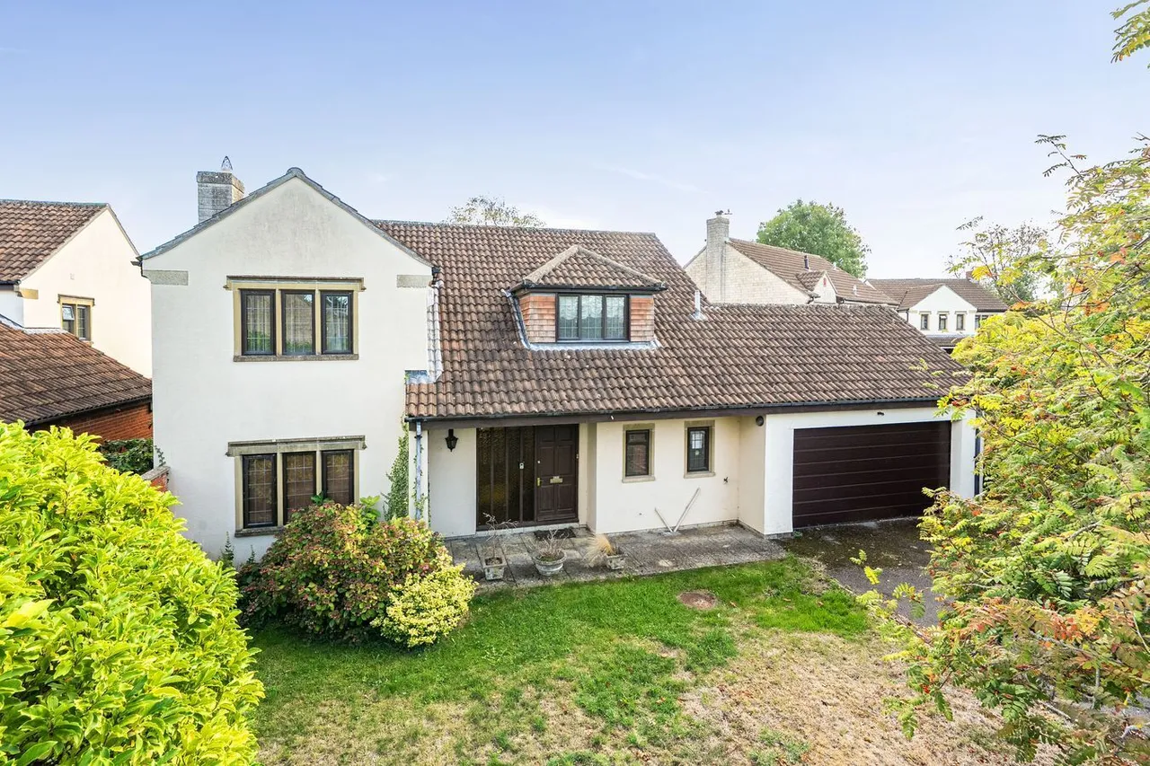 4 bed house for sale, Petvin Close, Street, BA16