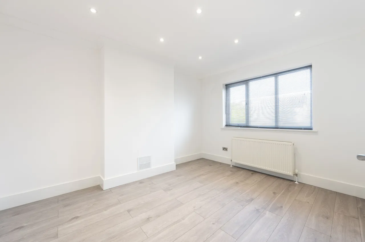 106 Burnley Road, London, photo 7