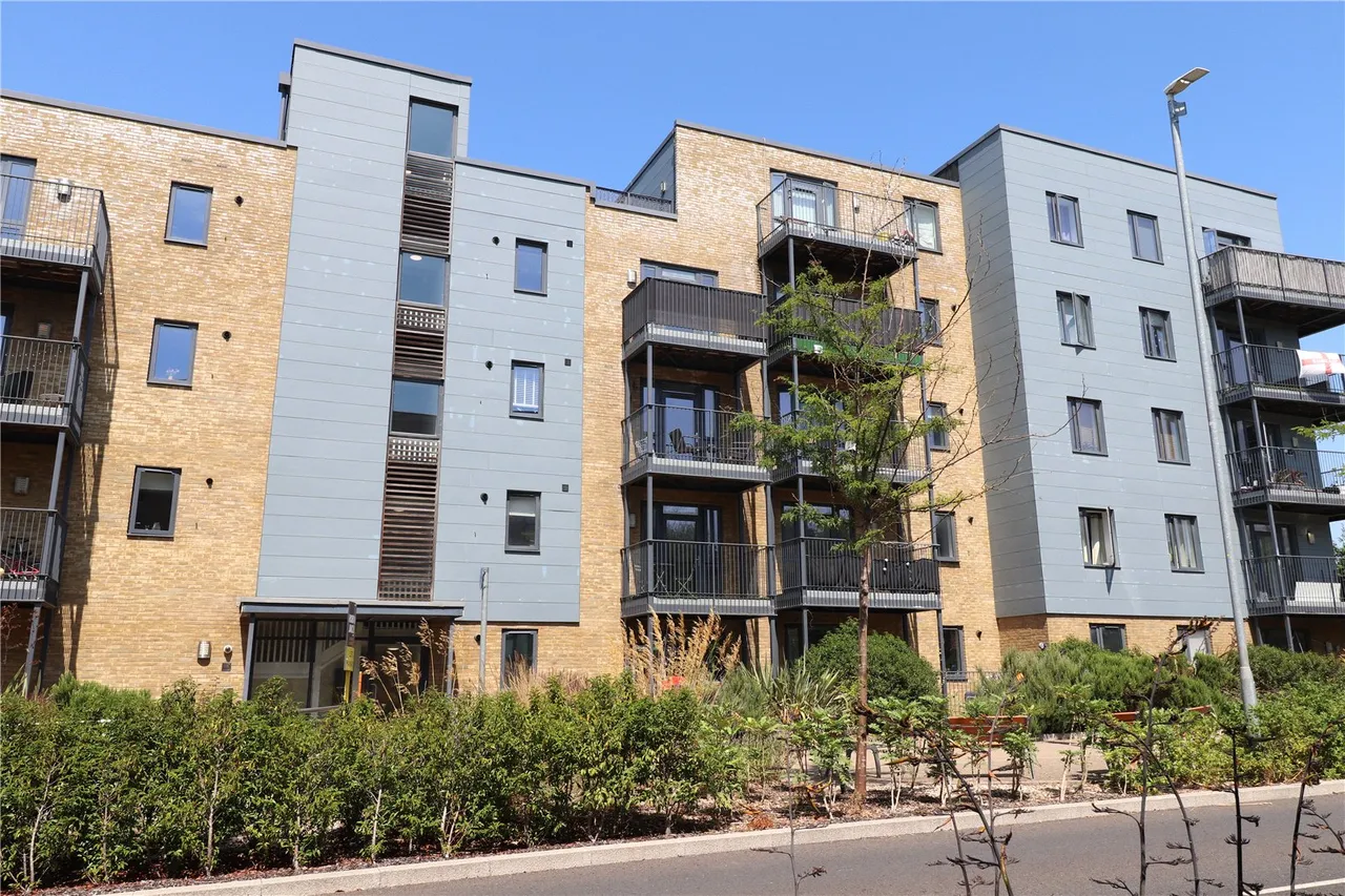 Motte Lane, Ebbsfleet Valley, DA10, photo 5