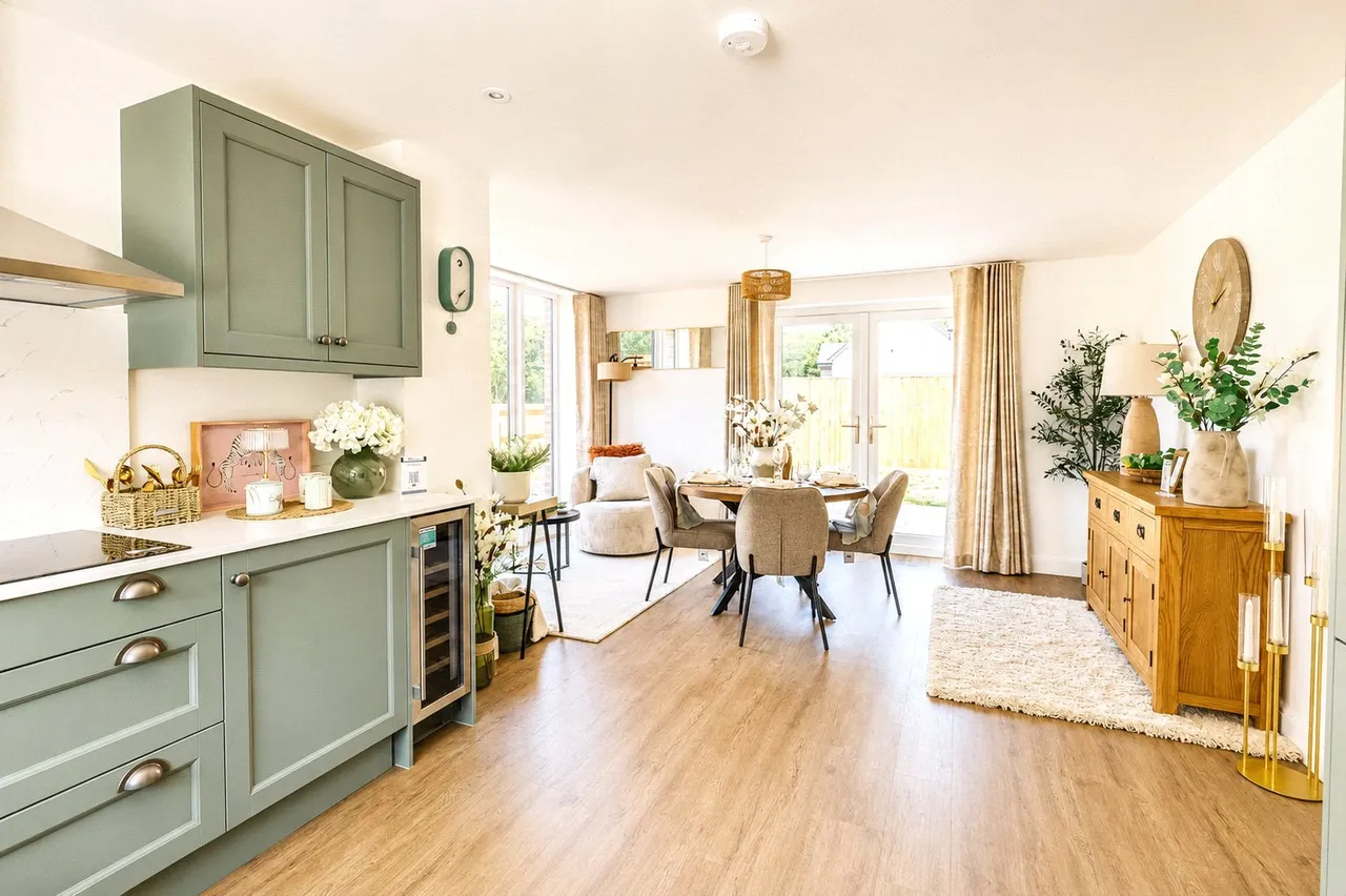 Exmoor Close, ZERO ENERGY BILLS- Show Home Open, TA24, photo 4