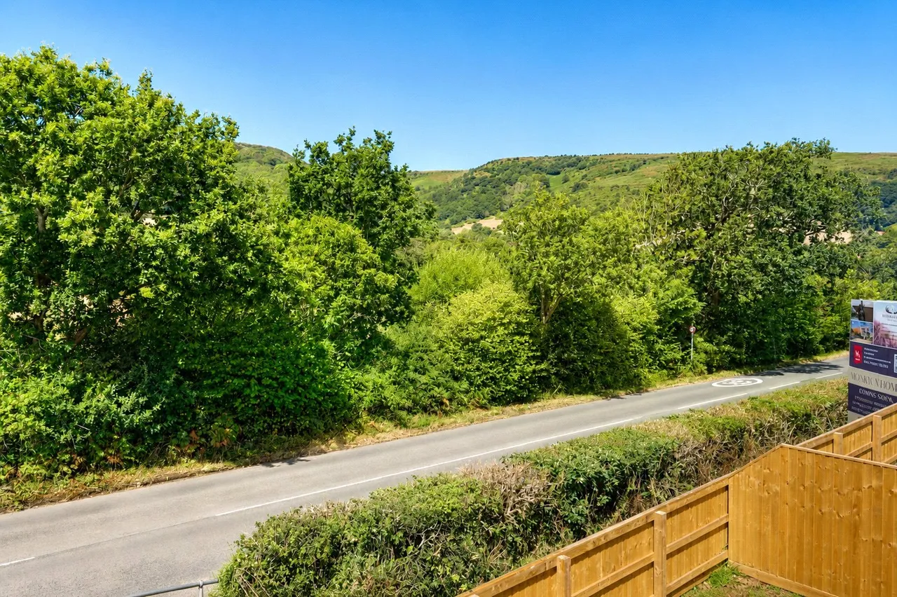 Exmoor Close, ZERO ENERGY BILLS- Show Home Open, TA24, photo 17