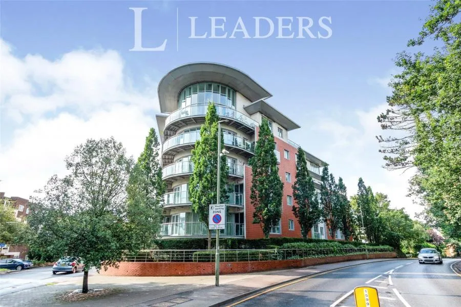 2 bed flat for sale, Park Heights, Constitution Hill, GU22