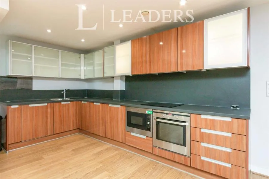 Park Heights, Constitution Hill, GU22, photo 6