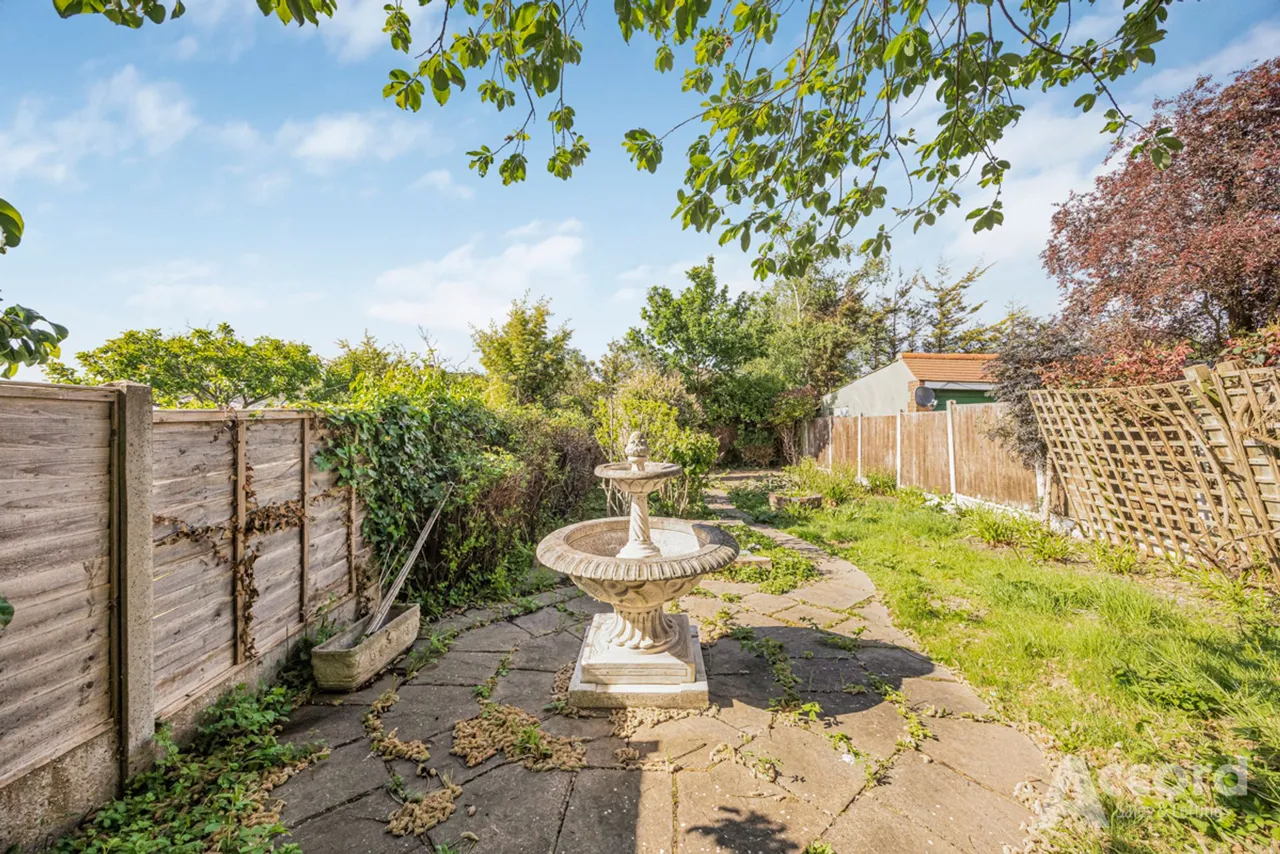Pettits Boulevard, Romford, RM1, photo 19