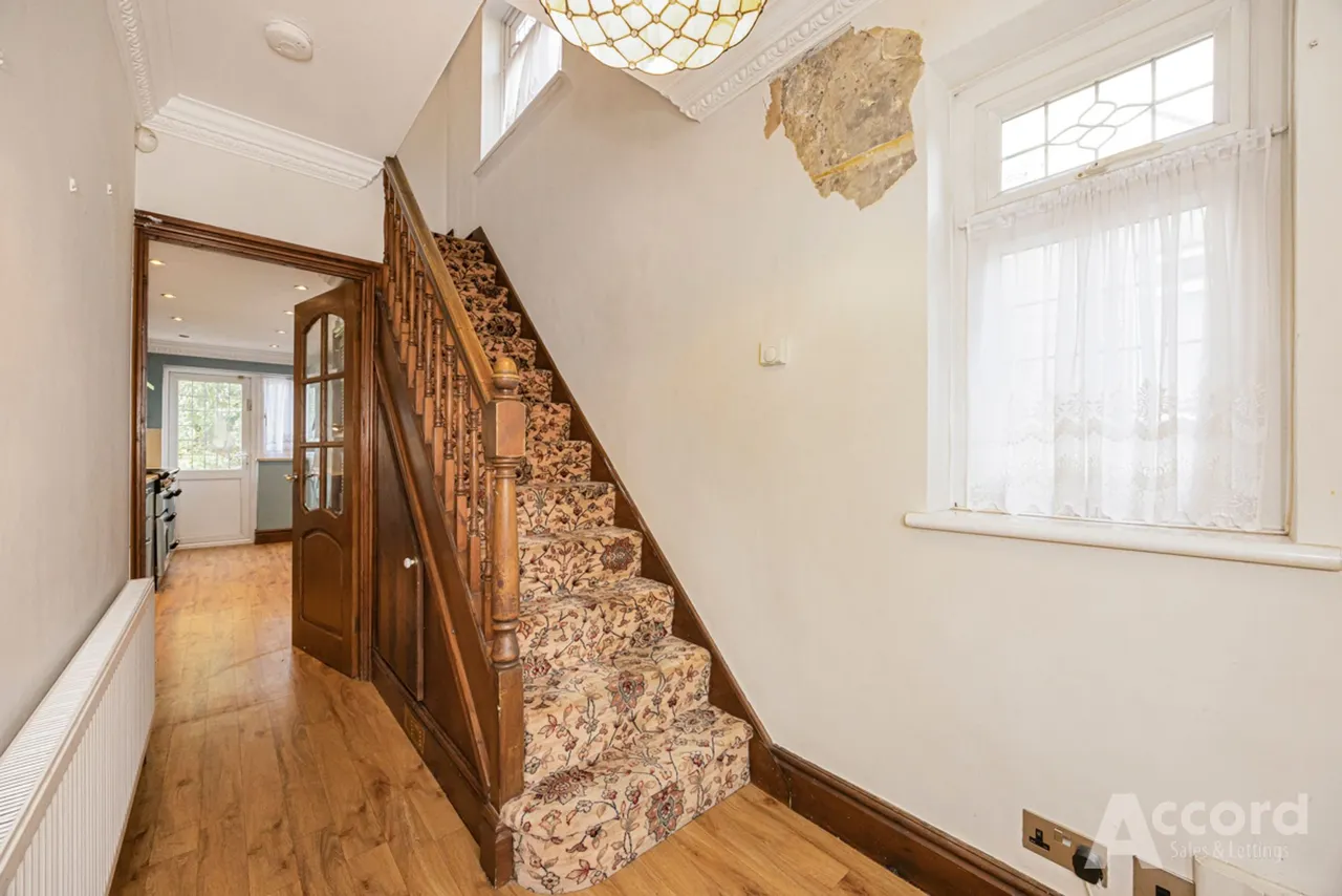 Pettits Boulevard, Romford, RM1, photo 11