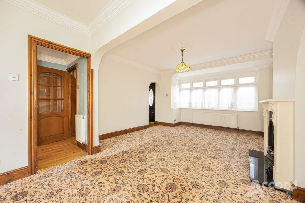 Pettits Boulevard, Romford, RM1, photo 30