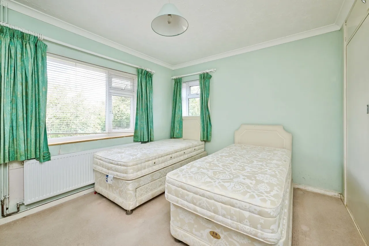 St. Peters Street, Duxford, CB22, photo 8