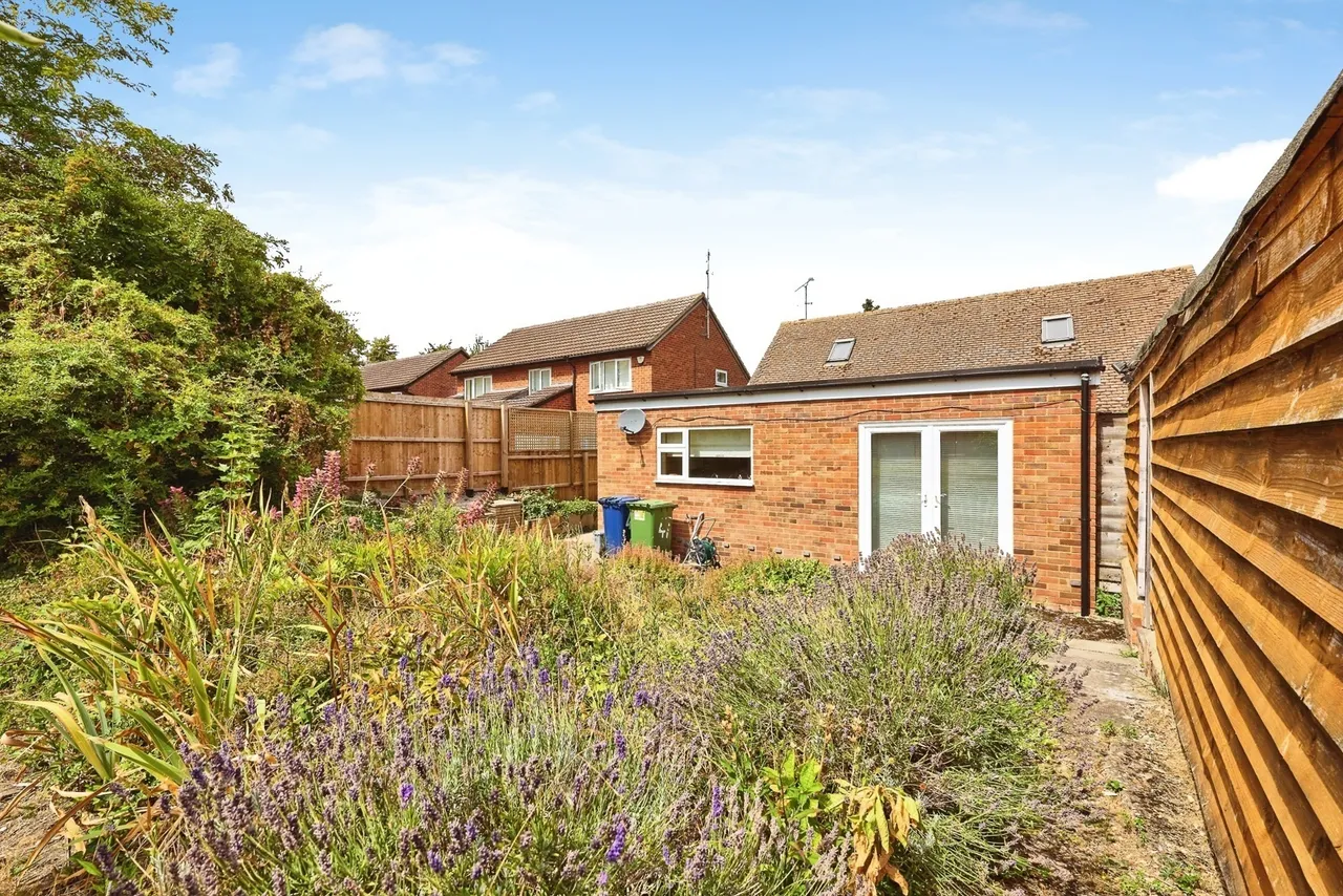 St. Peters Street, Duxford, CB22, photo 13
