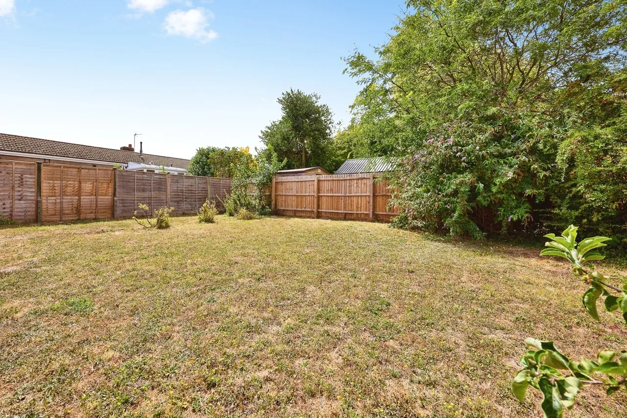 St. Peters Street, Duxford, CB22, photo 15