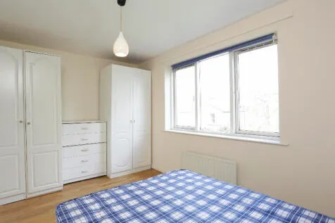 4 bedroom Semi Detached for sale, photo 10
