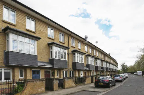 4 bedroom Semi Detached for sale, photo 3