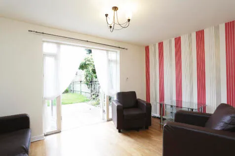 4 bedroom Semi Detached for sale, photo 6