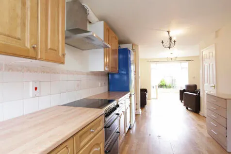 4 bedroom Semi Detached for sale, photo 7