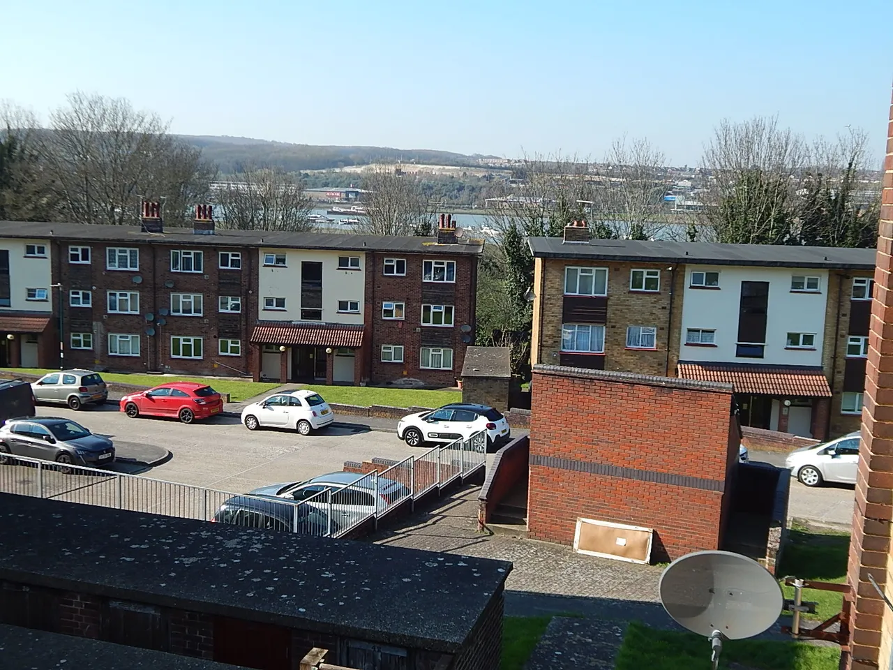 2 bed flat for sale — Sunderland Close, Rochester, ME1