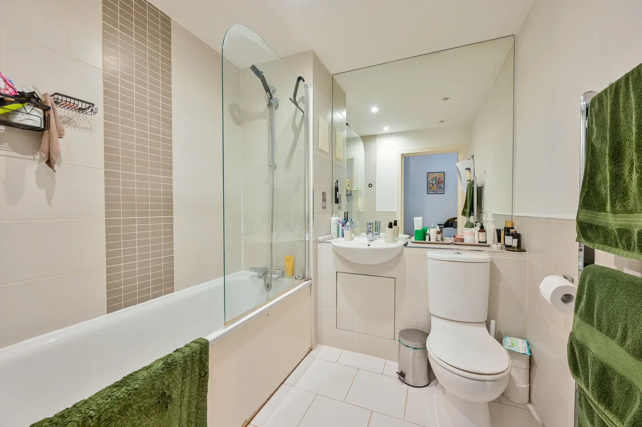 Flat 1, 243 Brixton Road, London, photo 10