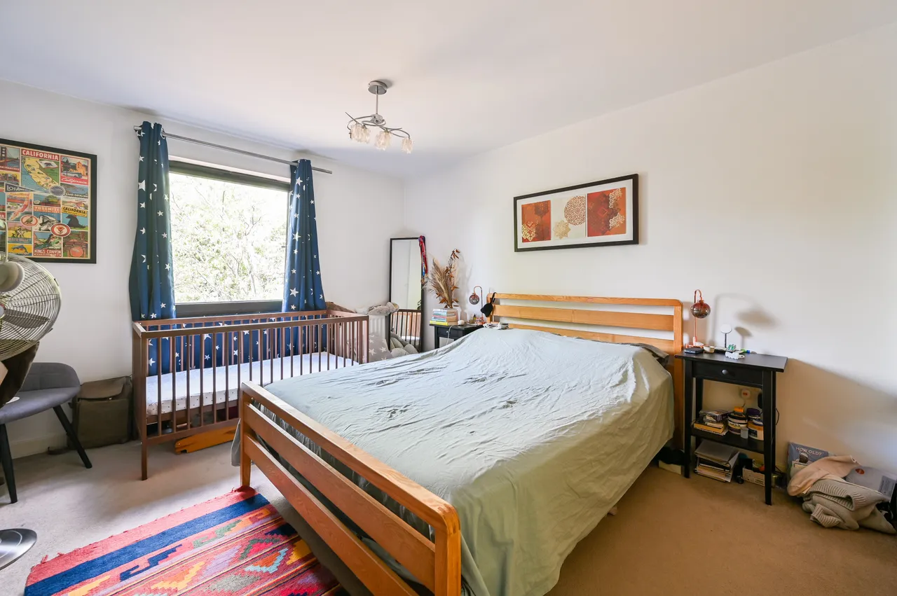 Flat 1, 243 Brixton Road, London, photo 3