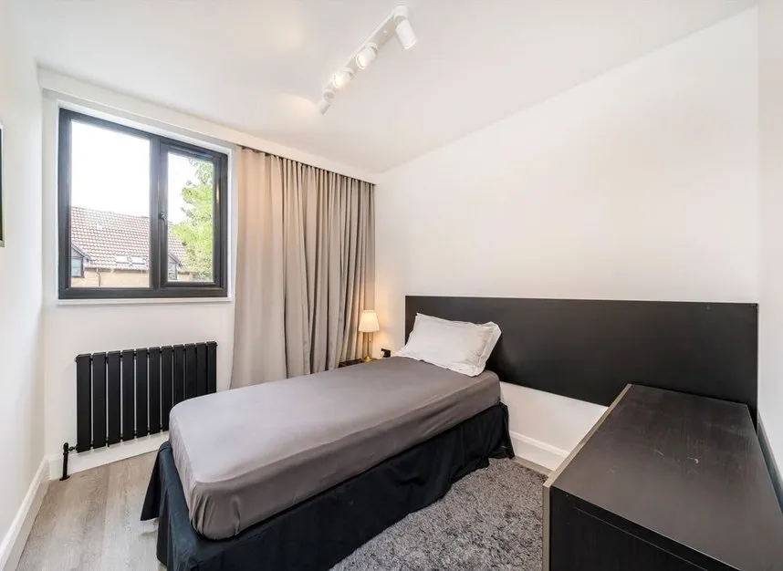 New Park Road, Streatham, SW2, photo 8