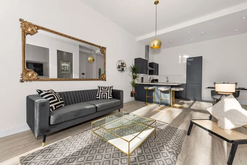 1 bed land for sale — Breton House,Old Bedford Road, Luton LU2 7PD