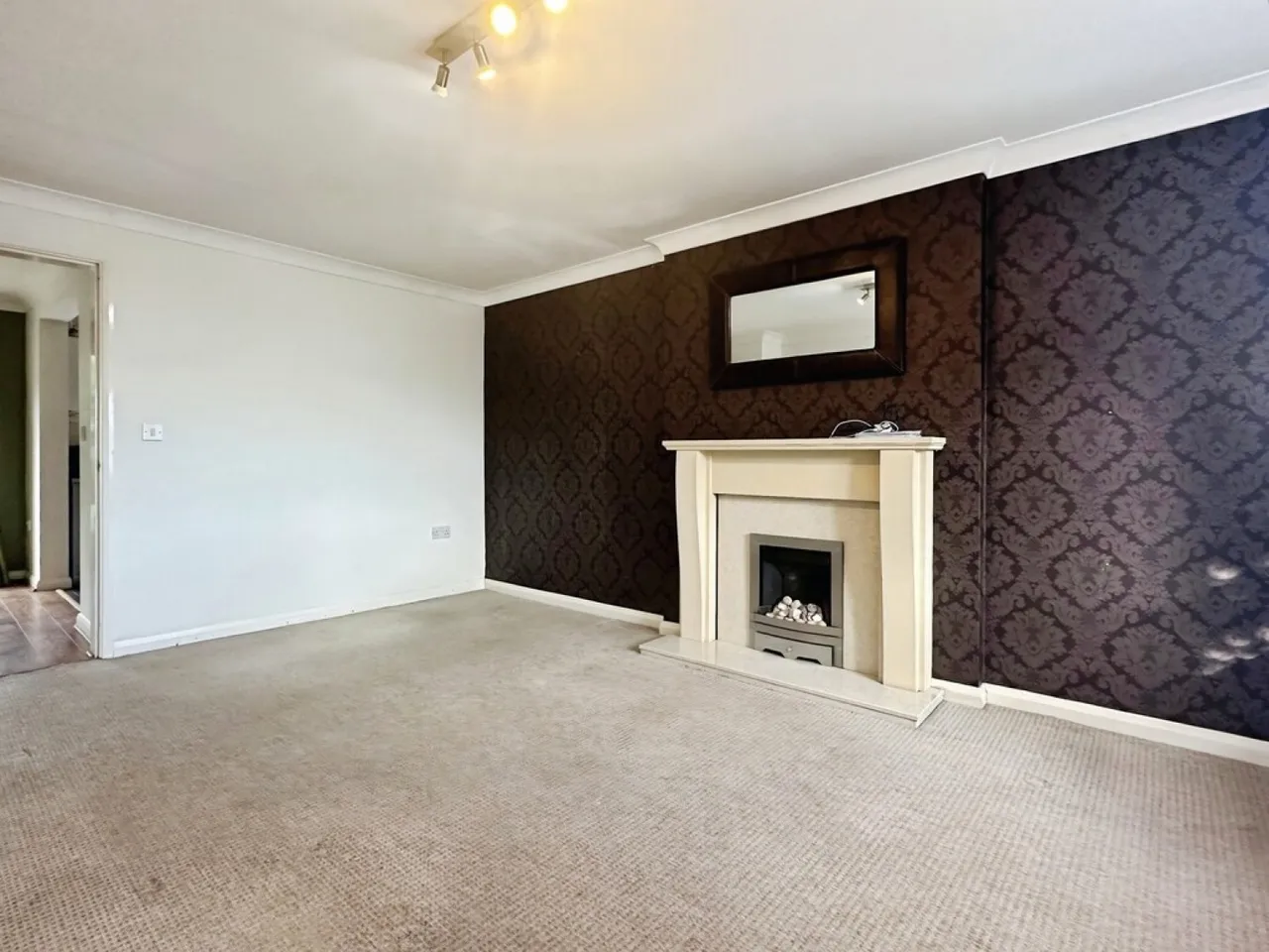 Queen Victoria Drive, Swadlincote, photo 2