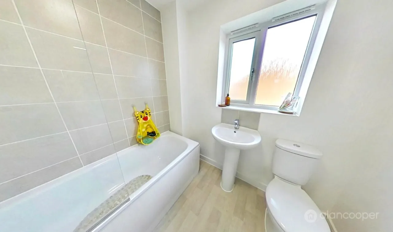 St. Oggs Way, Royal Park, CV11, photo 18