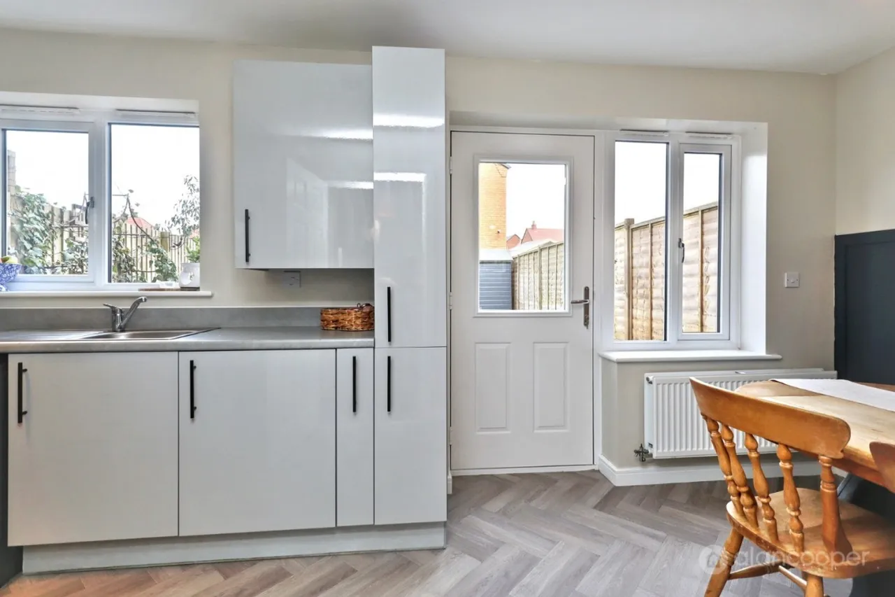 St. Oggs Way, Royal Park, CV11, photo 5