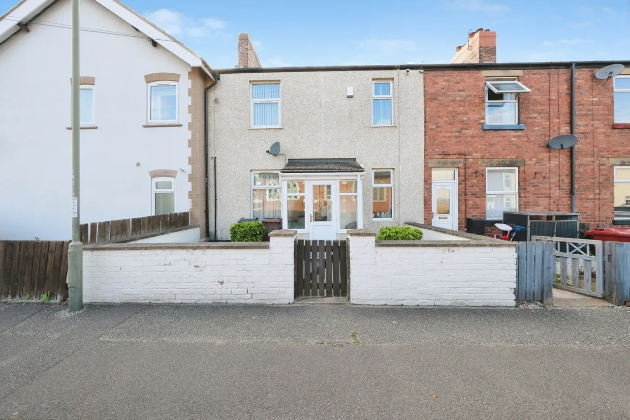 3 bed house for sale — Chapel Street, Langwith, Mansfield, Derbyshire, NG20