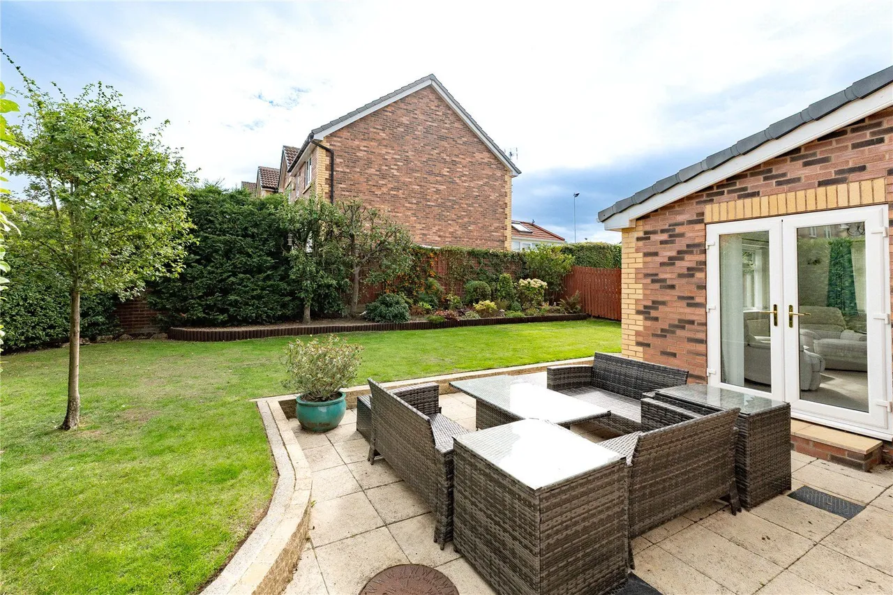 Skye View, Rothwell, LS26, photo 7