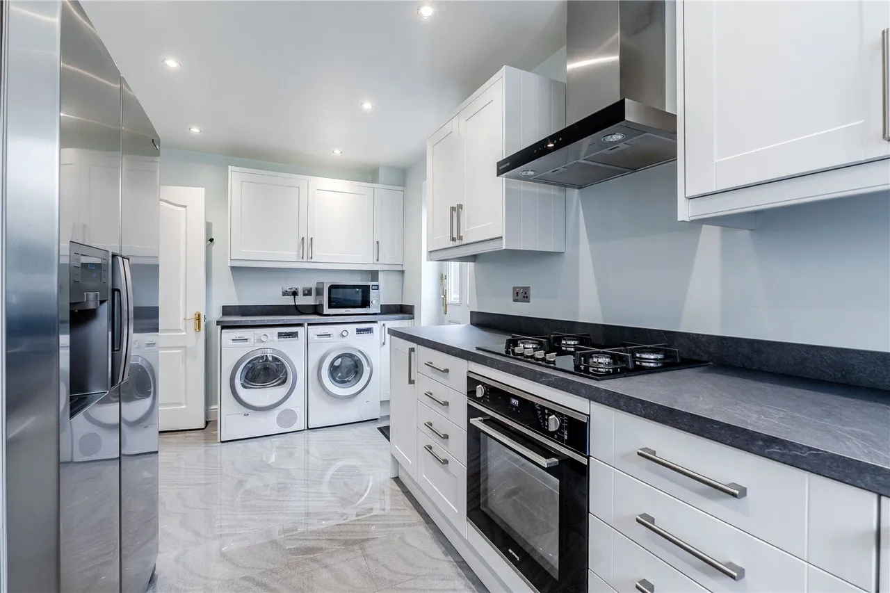 Skye View, Rothwell, LS26, photo 15