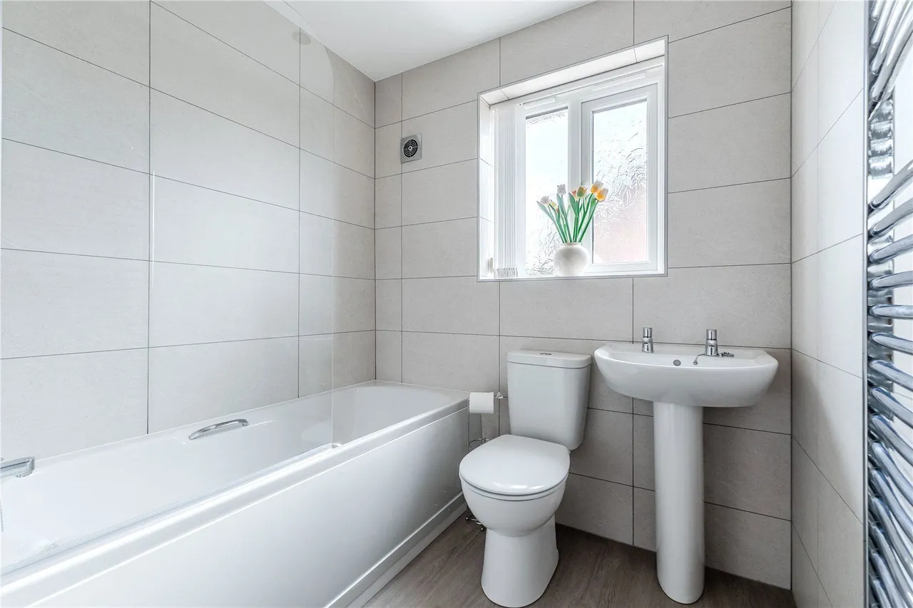 Skye View, Rothwell, LS26, photo 13