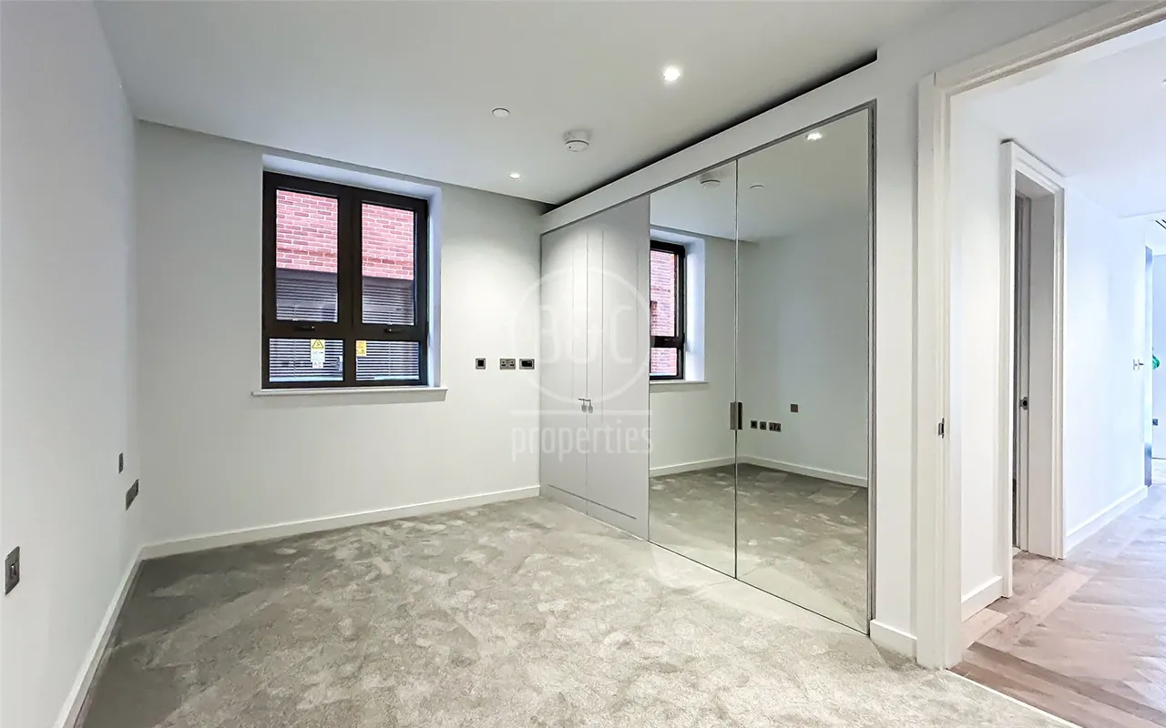 2 bed flat to rent — Segrave Walk, London, W2 1BN