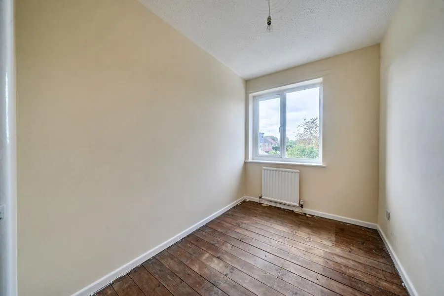 Wellington Close, Newbury, RG14, photo 13