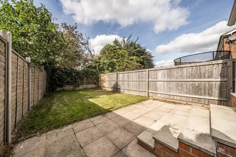 Wellington Close, Newbury, RG14, photo 15