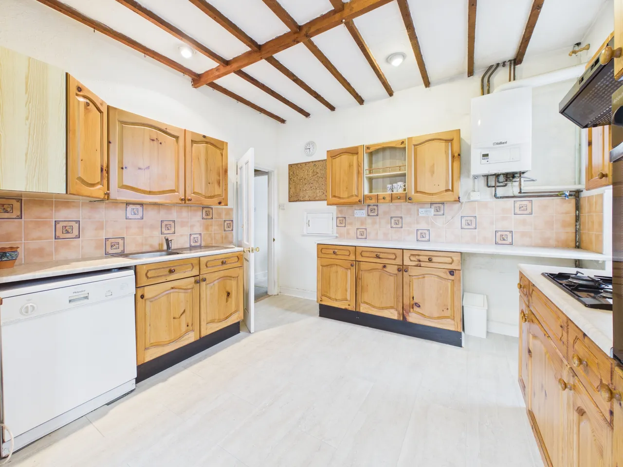 Innisfall Church Road, Churchdown, Gloucester, GL3 2ER, photo 11