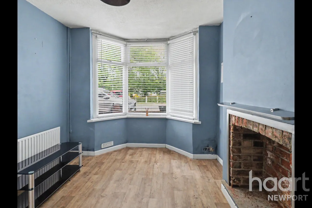 Llantarnam Road, Cwmbran, NP44, photo 8