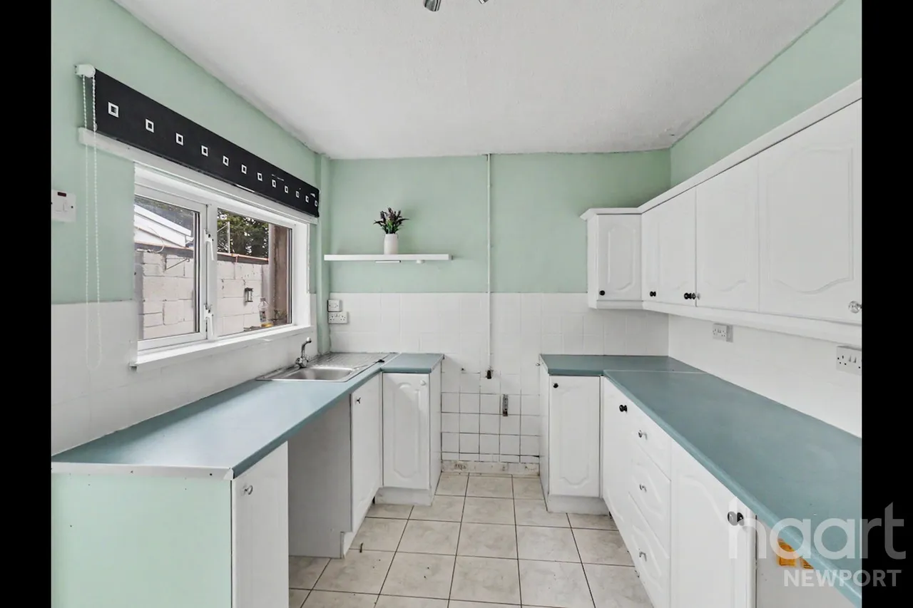 Llantarnam Road, Cwmbran, NP44, photo 2