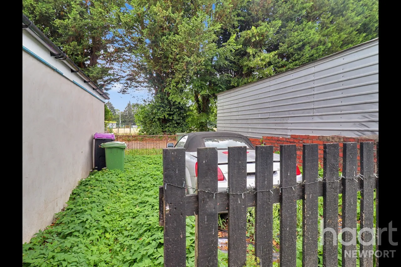 Llantarnam Road, Cwmbran, NP44, photo 18