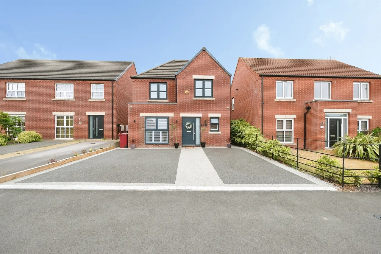 3 bed house for sale, Wheatsheaf Way, Clowne, S43