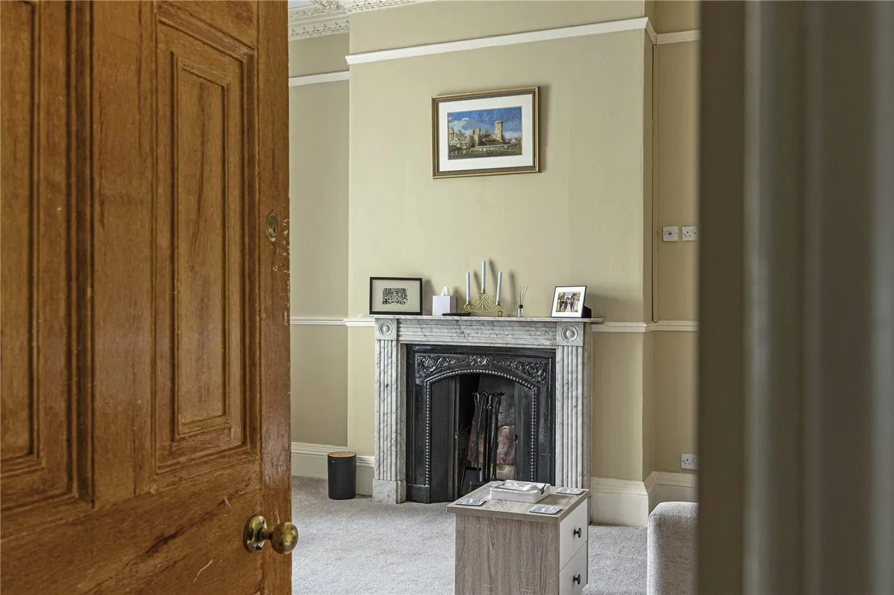Bath Road, Cheltenham, GL53, photo 10