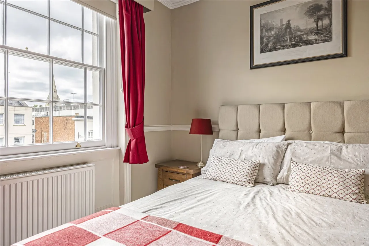 Bath Road, Cheltenham, GL53, photo 21