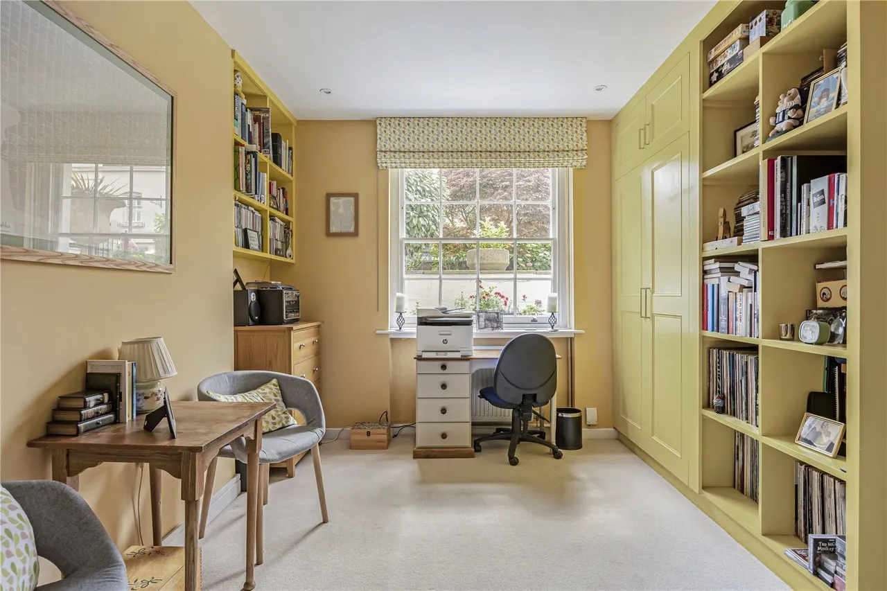 Bath Road, Cheltenham, GL53, photo 15