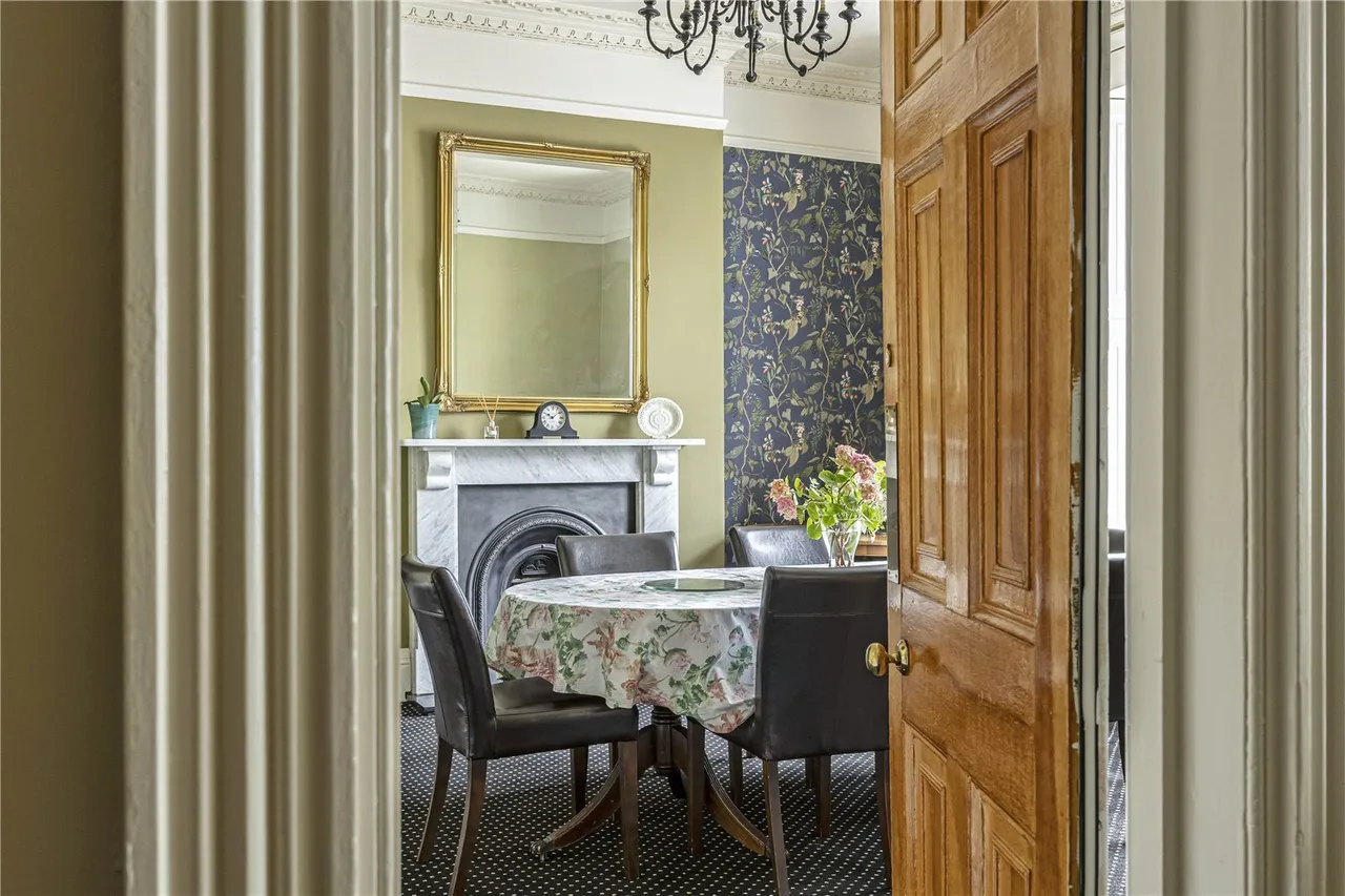 Bath Road, Cheltenham, GL53, photo 7