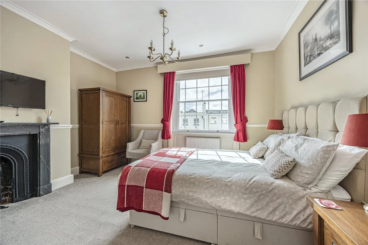 Bath Road, Cheltenham, GL53, photo 20