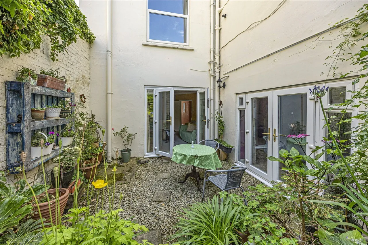 Bath Road, Cheltenham, GL53, photo 4