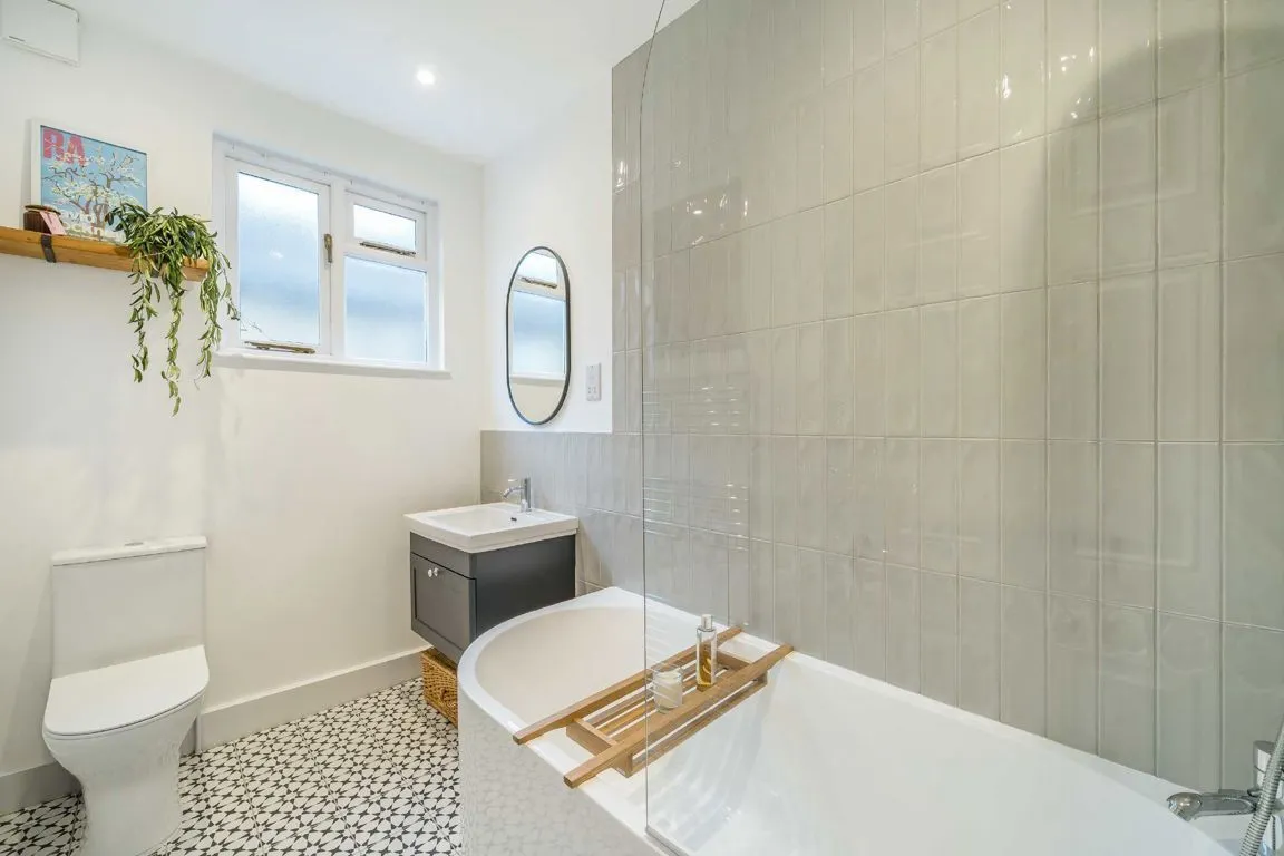 Waldron Road, SW18, photo 6