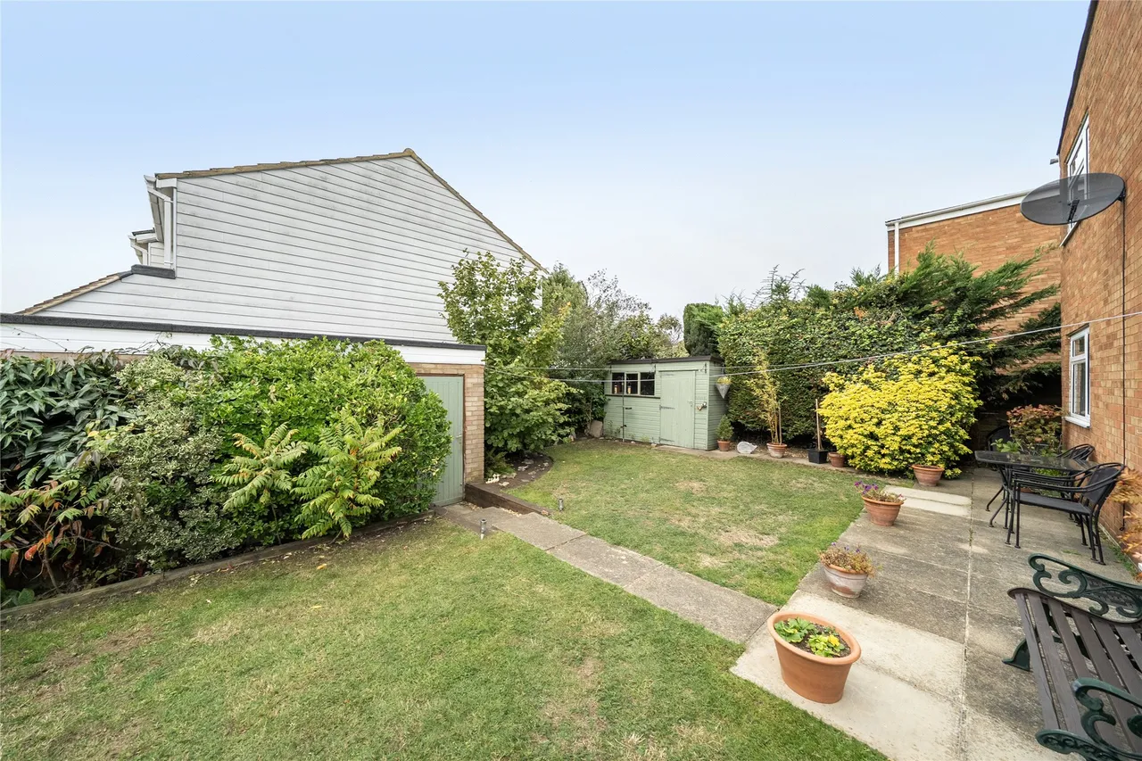 Russell Drive, Ampthill, MK45, photo 23