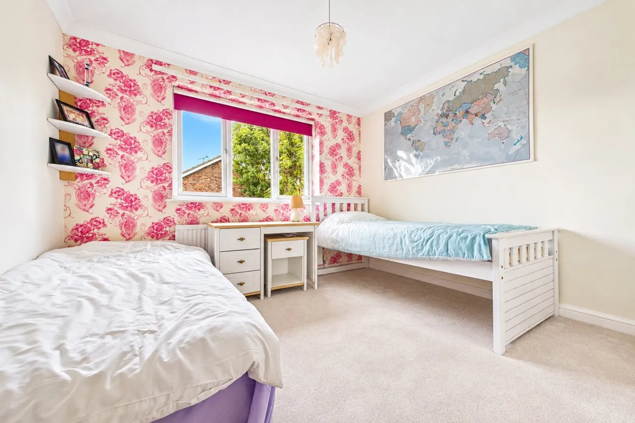 Oregon Avenue, Tilehurst, RG31, photo 14