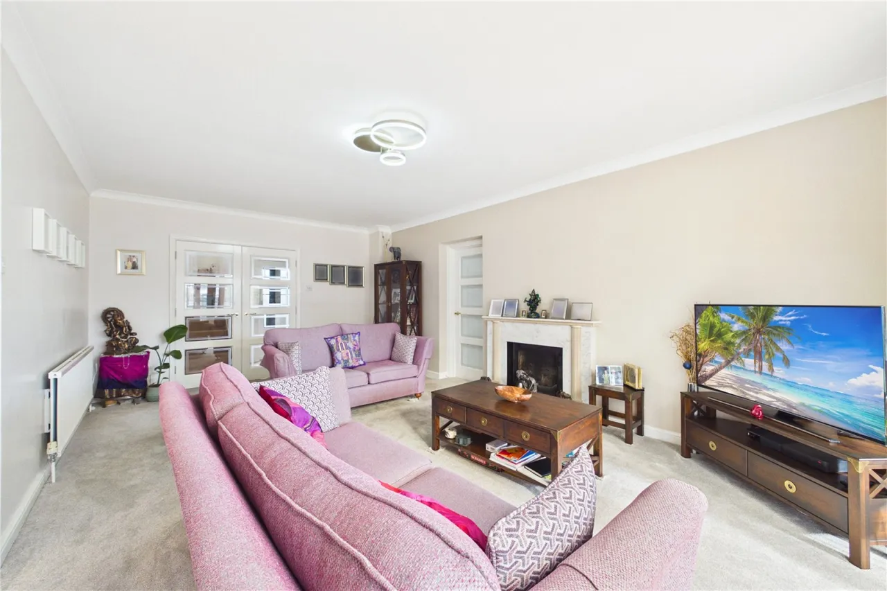Oregon Avenue, Tilehurst, RG31, photo 5