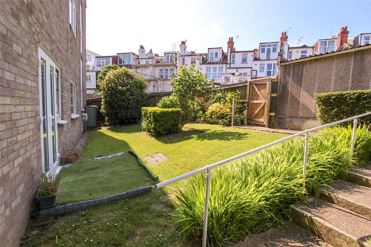 Shorefield Road, Westcliff-on-Sea, SS0, photo 13