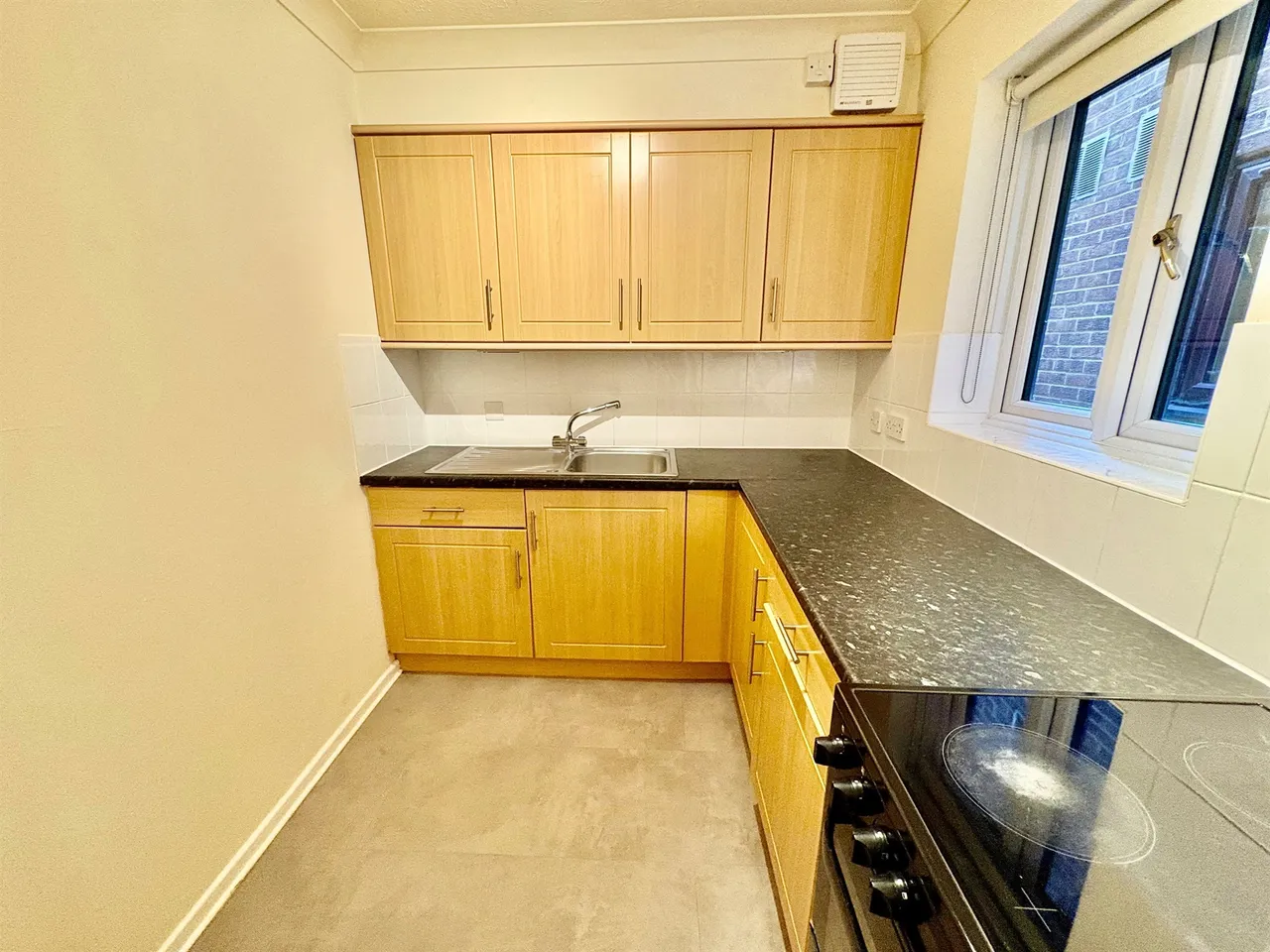 Perrymount Road, Haywards Heath, RH16, photo 5
